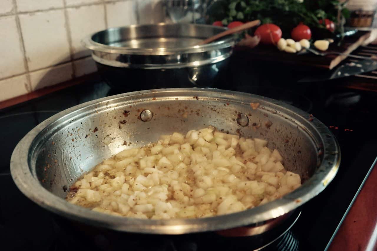 smażenie cebuli
